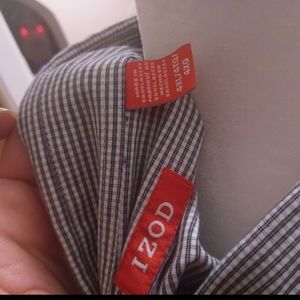🌟IZOD Button Down Shirt with 🌟Tiny Checks never worn.